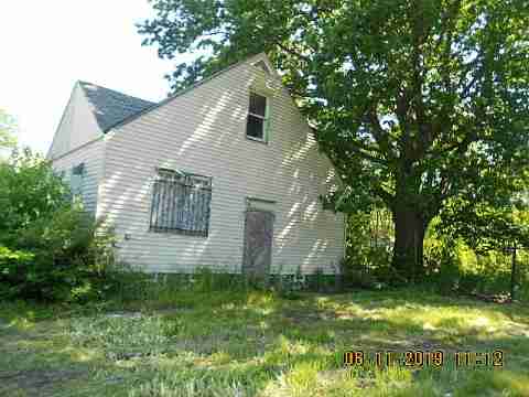 19310 St Aubin (4)_m.jpg